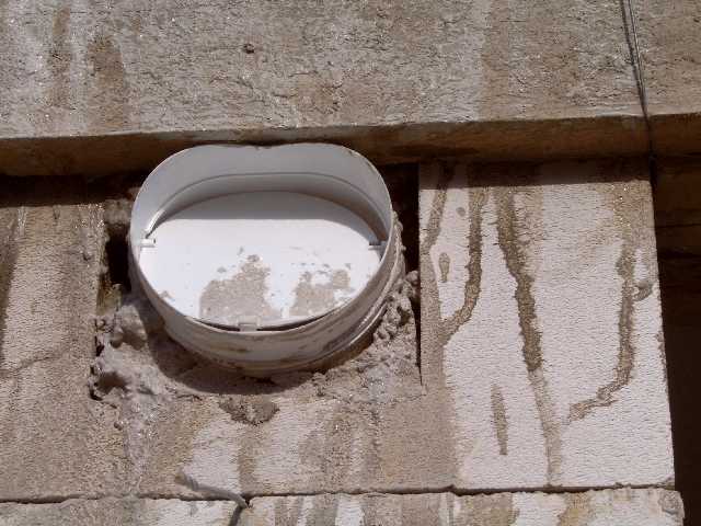 eingedr&uuml;cktes Abluftrohr