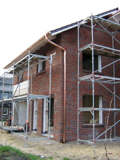 Fallrohr des s�dlichen Pultdaches (Gartenseite)